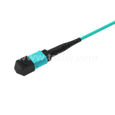 24 πυρήνες MTP κύλινδρο καλώδιο Fiber Optic Jumper για το κέντρο δεδομένων FTTX PVC Προσαρμόσιμο