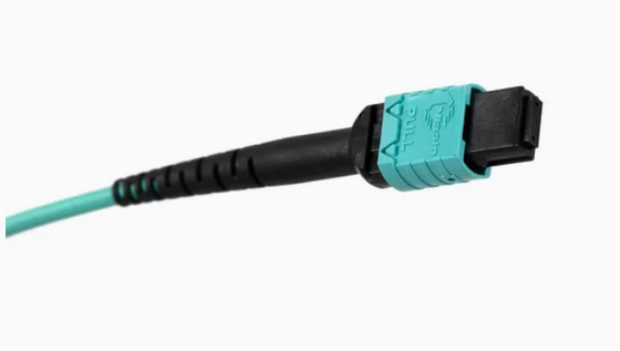 MTP Compatible Om3 MPO to MPO Fiber Optic Cable για Qsfp+Transceivers επικοινωνιών 5g τύπου Β