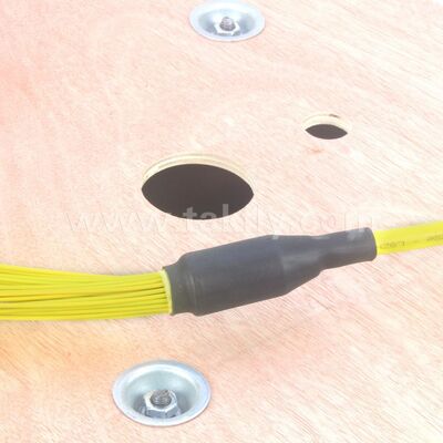48Cores SC-SC προ-αποκλεισμένος Breakout Patchcord για κέντρο δεδομένων τηλεπικοινωνιών