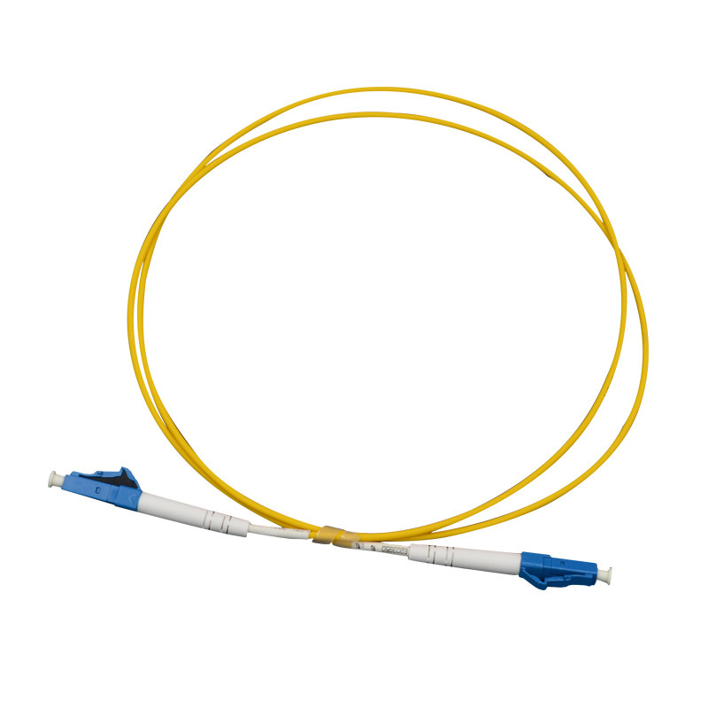 Τύπος γυαλισμού Patchcord οπτικών ινών μπλε / μπεζ ≤0.3dB Απώλεια εισαγωγής Διαμέτρου ινών 9/125um