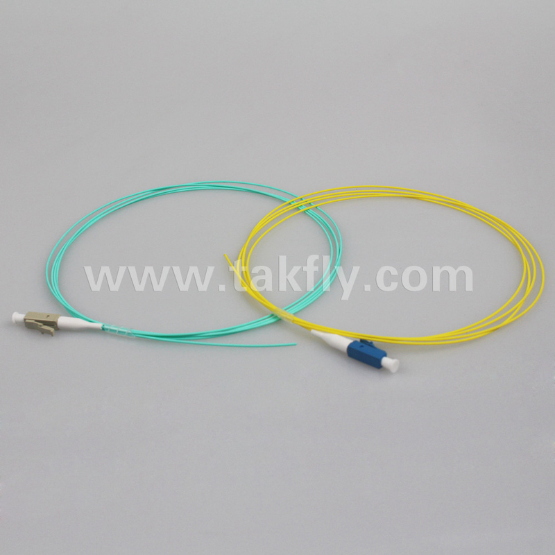 LC UPC 0.9mm OM3 Fiber Optic Pigtail 1.5M για ομαλή μετάδοση δεδομένων σε δίκτυα