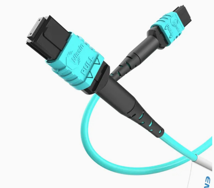 MTP Compatible Om3 MPO to MPO Fiber Optic Cable για Qsfp+Transceivers επικοινωνιών 5g τύπου Β