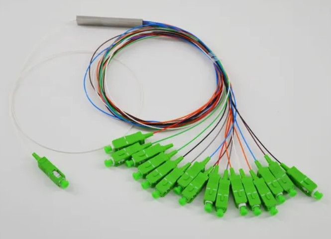 1X16 FTTX Mini Steel Tube Fiber Optic PLC Splitter Διάμετρος καλωδίου 0,9 mm για εφαρμογές FTTX