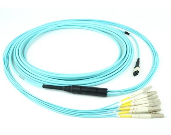 MPO/MTP-LC Breakout Fiber Optic Patch Cord PC και APC PVC/LSZH SM/MM