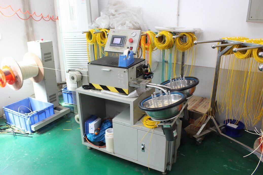 SC/APC-SC/APC Απλό καλώδιο διασύνδεσης με χαμηλή απώλεια εισαγωγής, υψηλή απώλεια ανάκλασης και προσαρμοσμένο μήκος