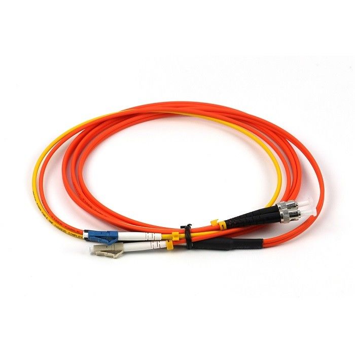 Κλιματισμός λειτουργίας Fiber Optic Patchcord με χαμηλή απώλεια εισαγωγής ≤0.3dB LSZH υλικό σακάκι και προσαρμοσμένο μήκος